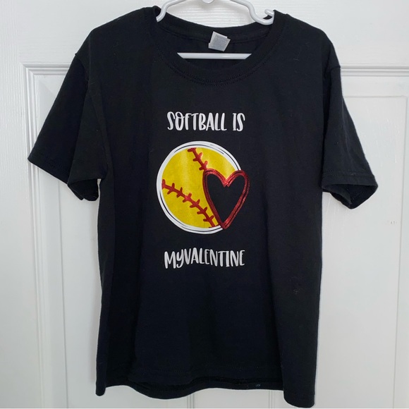 ‘Softball is My Valentine’ Youth Small T-Shirt EUC - Picture 1 of 5